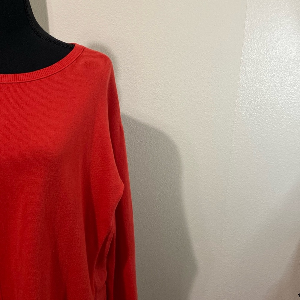Loft mixed media high low red top